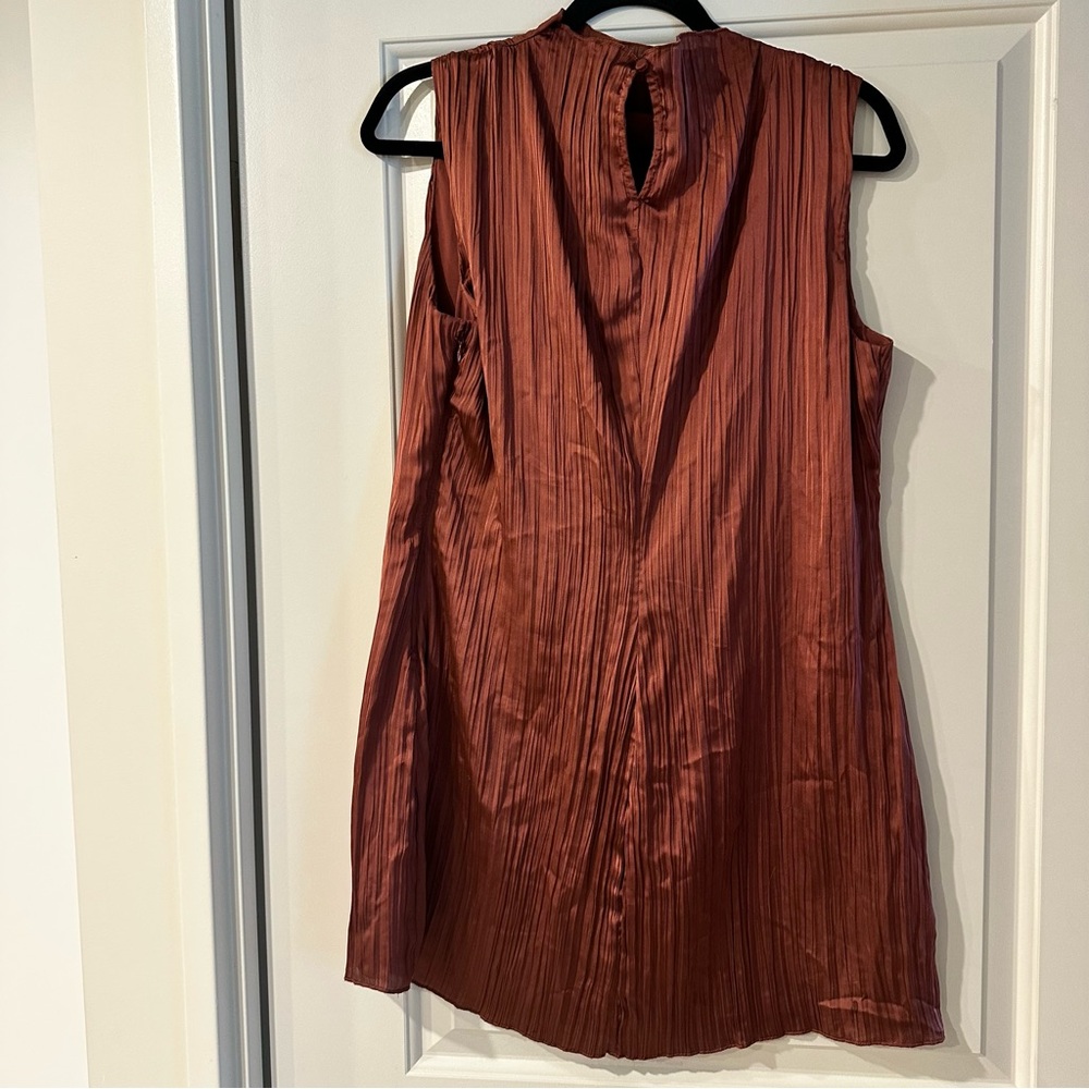 Abercrombie & Fitch Crinkle/Pleated Sleeveless Mini Shift Dress